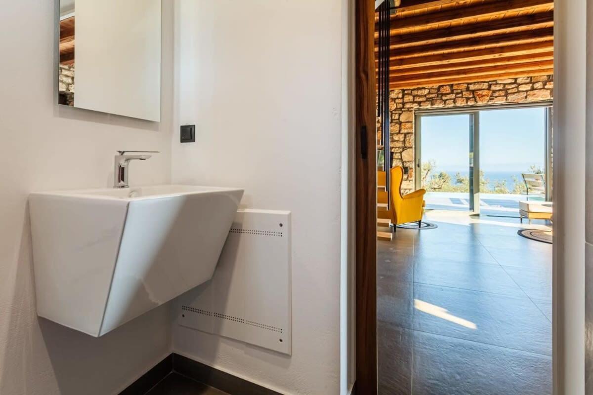 Gerakada Exclusive-Seaview Villa With Private Pool Koróni エクステリア 写真